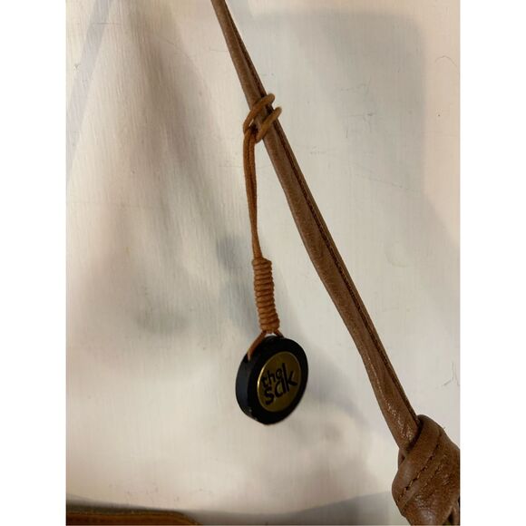 The Sak shoulder bag leather gold studs zipper purse - Picture 5 of 9